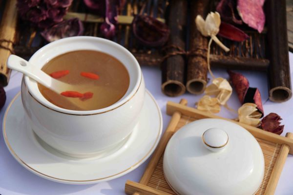 燕窝怎么做好吃家常做法,燕窝怎么做简单又好吃