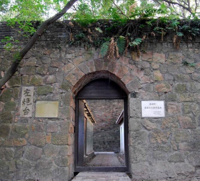 深圳历史上真实的遗迹,一起来挖恐龙化石