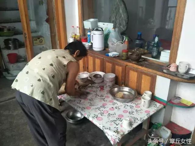 敬老助老好儿媳个人事迹,孝老爱亲好儿媳模范人物