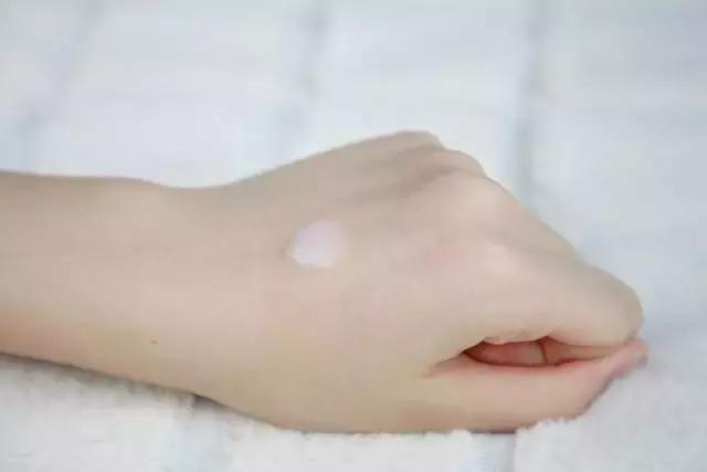 好用的美白精华推荐便宜,德玛森氏美白精华好用吗