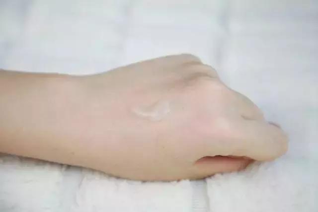 好用的美白精华推荐便宜,德玛森氏美白精华好用吗