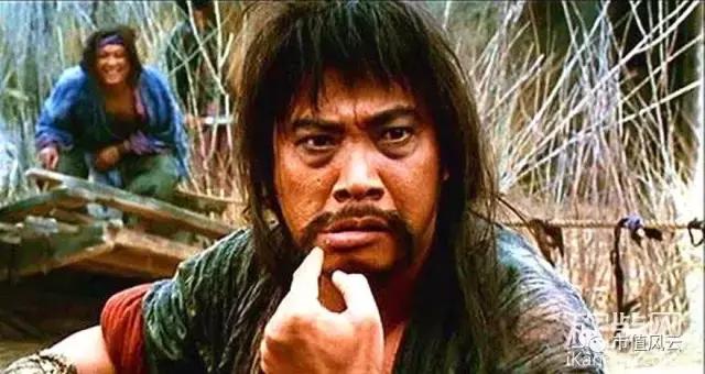 无法歌唱的“报喜鸟”：巨亏4.3亿，疑用财务洗澡摆脱转型泥潭