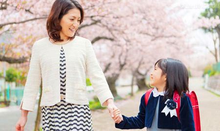 纠结寄宿还是走读,张雪峰建议孩子住校还是走读