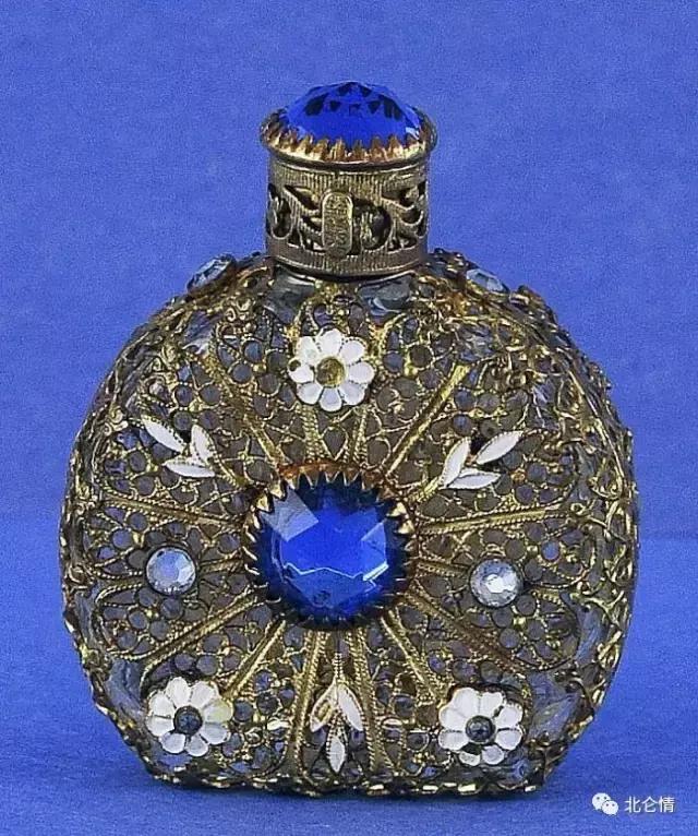 香水是优雅女性必需品,让女人更有魅力的香水