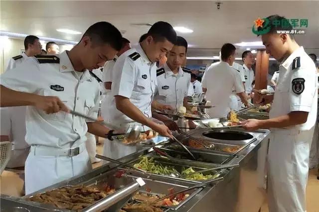 中国海军舰艇日常生活训练,中国海军舰上洗澡方便吗