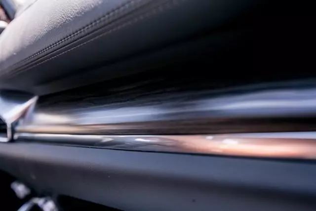 现在买什么颜色的车比较好看,中国人买车首选国产