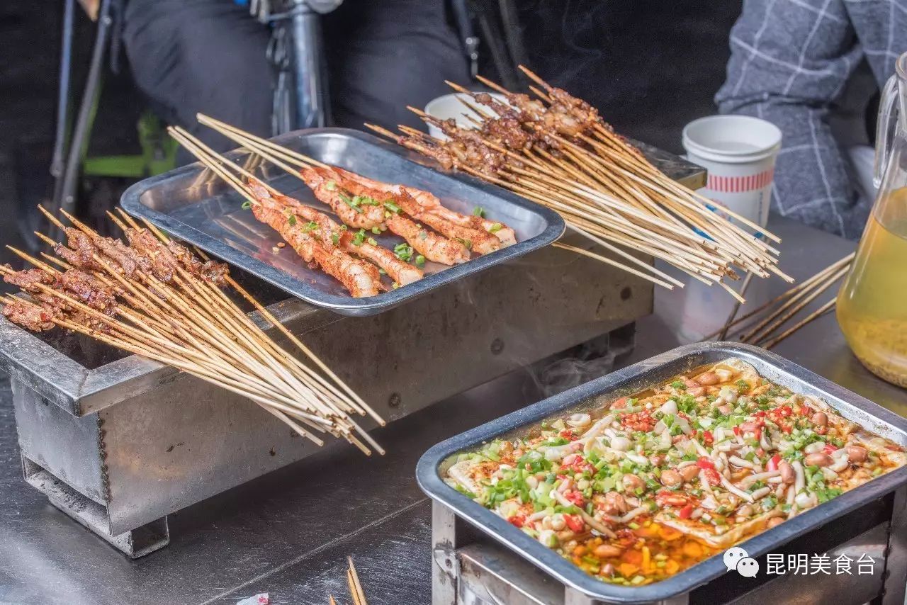 昆明排队到腿软的14家民间老店，吃过6家以上算你厉害