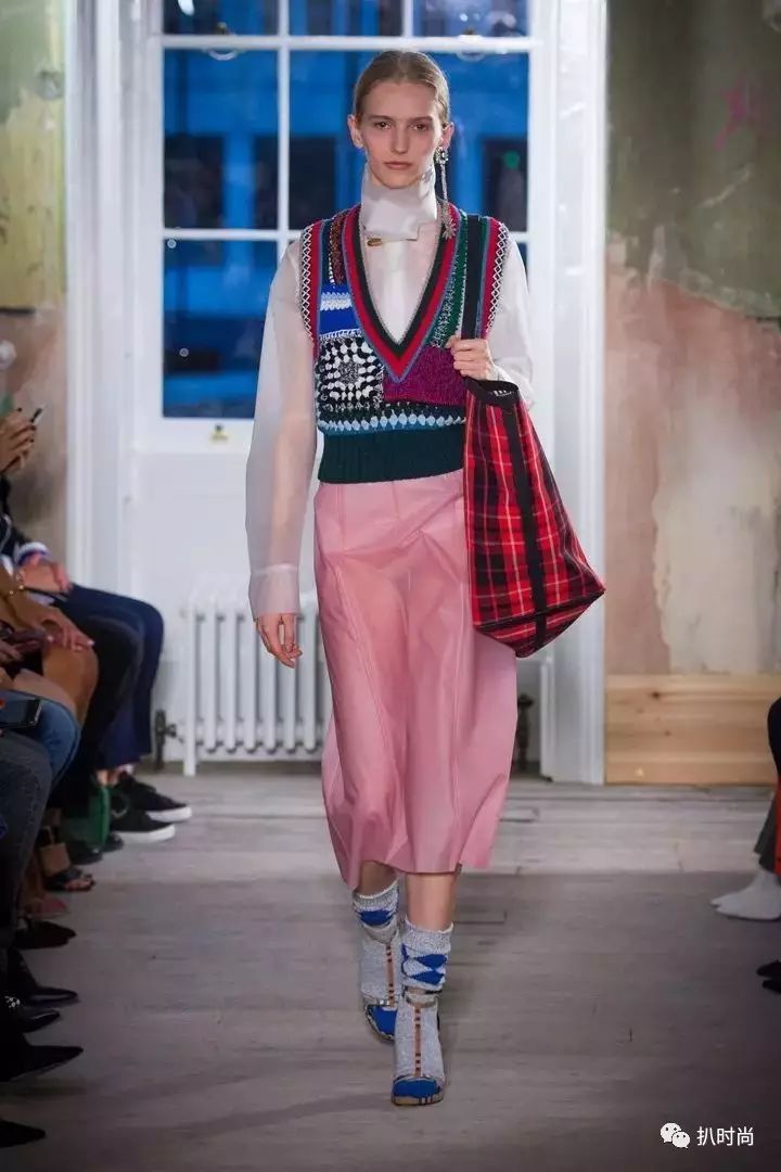 2018春夏伦敦时装周丨Burberry之外，还有什么可看？