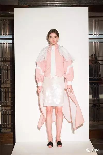 2018春夏伦敦时装周丨Burberry之外，还有什么可看？