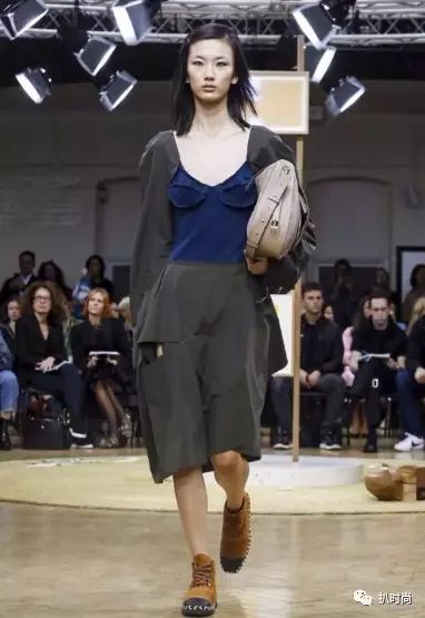 2018春夏伦敦时装周丨Burberry之外，还有什么可看？