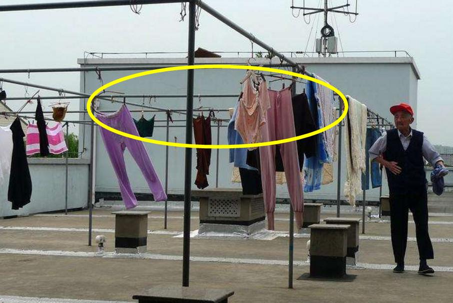 为什么东南亚的屋顶特别尖,老外的房子为什么都是石膏板