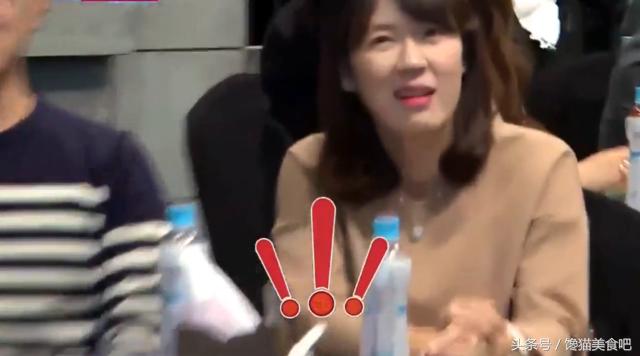 韩国人切活生鱼片视频,韩国人说切生鱼片