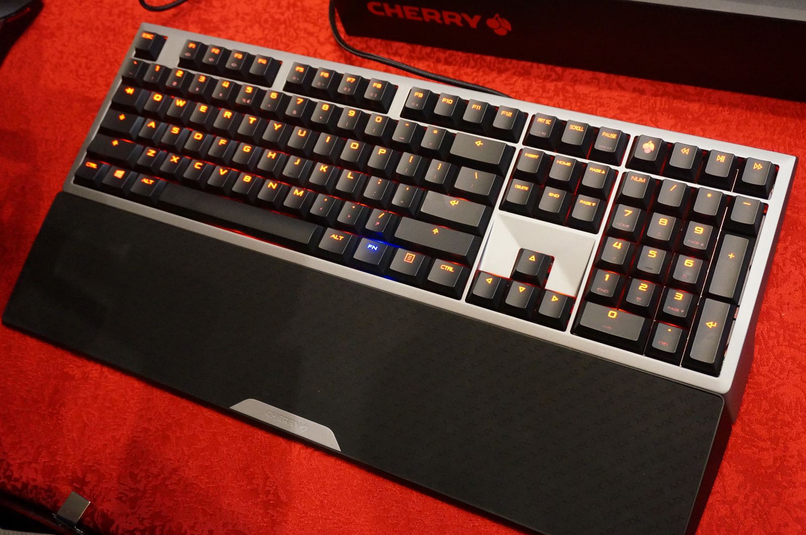 机械键盘中的性价比之王,最好的机械键盘