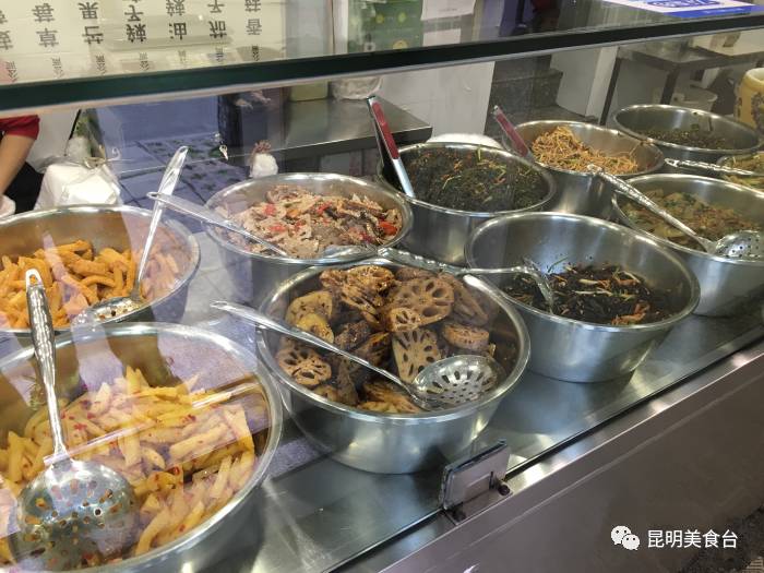 昆明排队到腿软的14家民间老店，吃过6家以上算你厉害