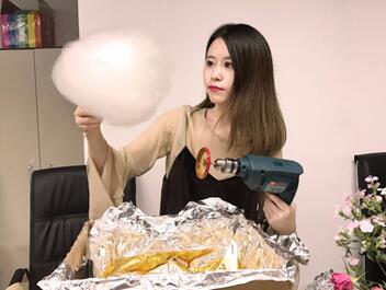 Facebook营销：办公室小野野遍全球