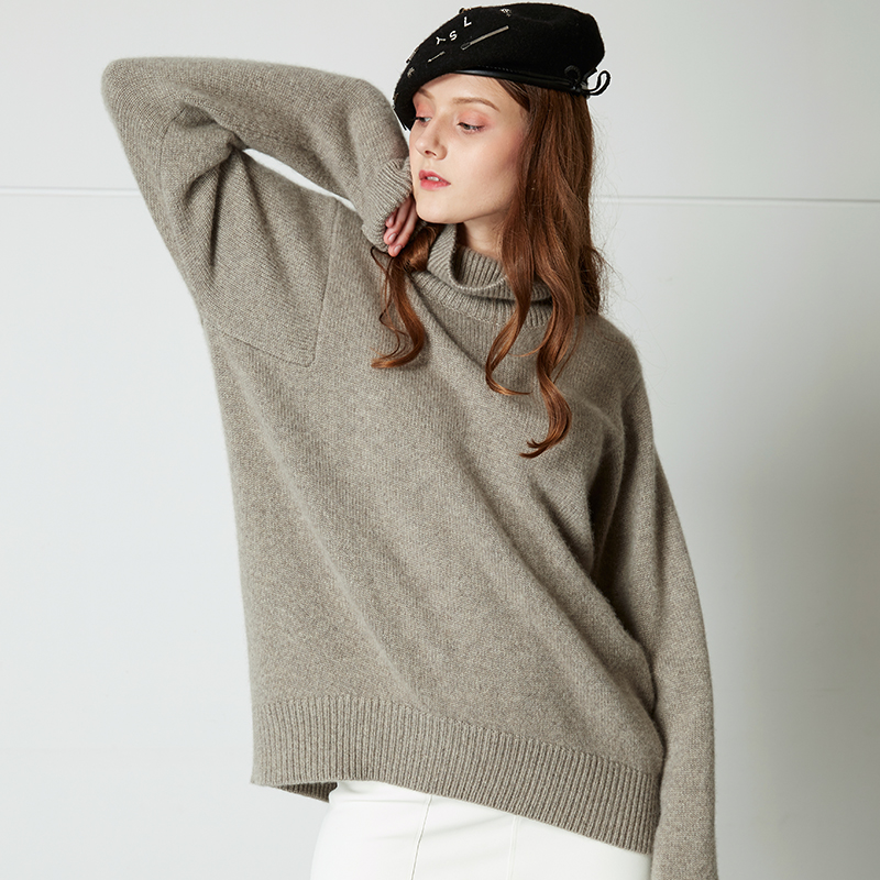 暖过拥抱,柔过亲吻,只有羊绒衫能给女人温柔的怀抱