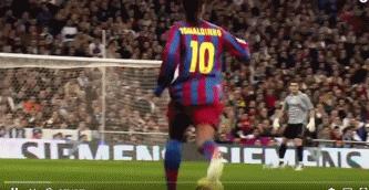 身为皇马对手,却能让伯纳乌8万球迷为之鼓掌的一代足球大师