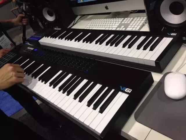 流行键盘和midi键盘是一样的吗,midi键盘和编曲键盘的区别
