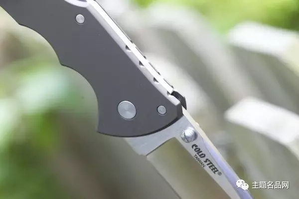 *刀折**简评-冷钢Code4，纵享柔滑