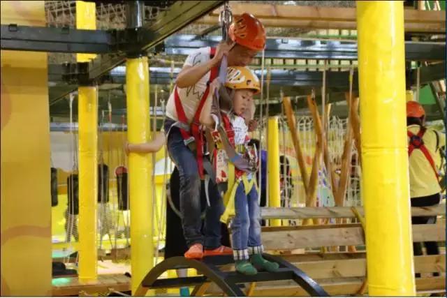 跑跑卡丁车竞速酷玩节,饼干酷跑最新版本