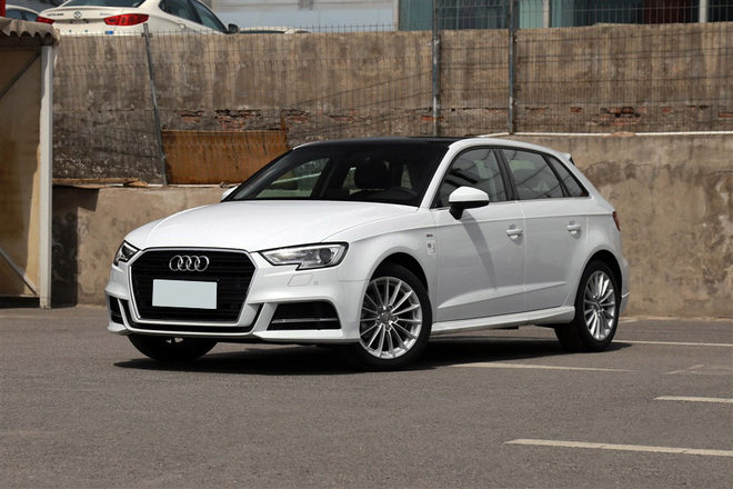 奥迪a3和奔驰a200两厢哪个值得买,奥迪a3两厢车1.4t进口2013年图片