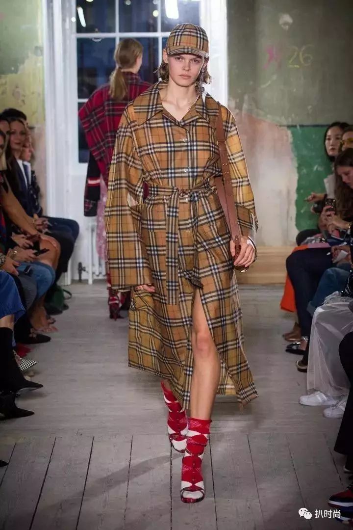 2018春夏伦敦时装周丨Burberry之外，还有什么可看？