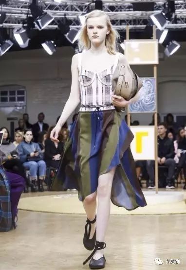 2018春夏伦敦时装周丨Burberry之外，还有什么可看？