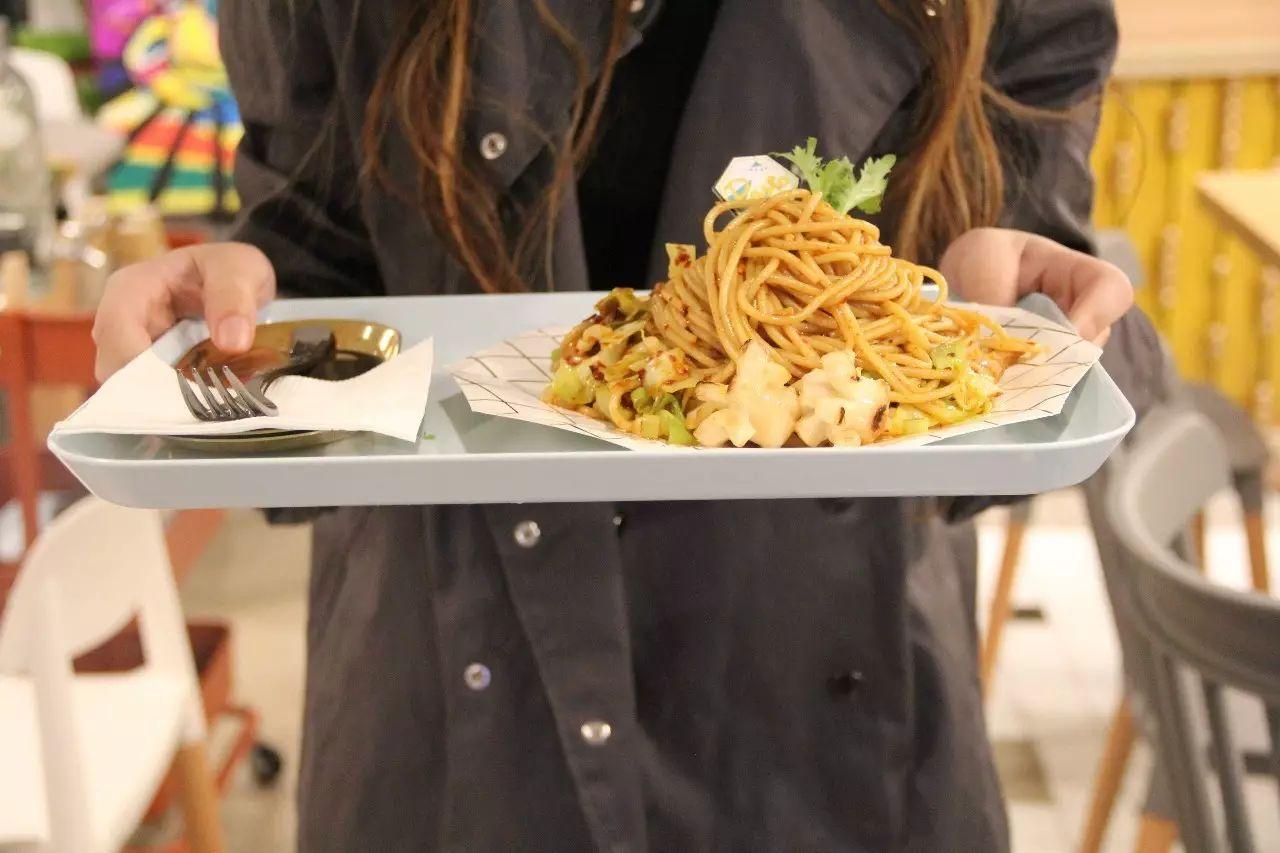 关心薛之谦的那些瓜农，你想好周末去哪吃了吗？