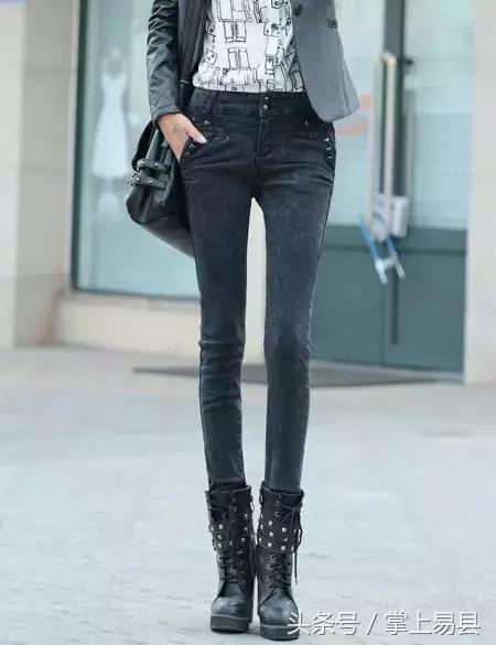 今年秋季流行穿裙子裤子超级时髦,2020年冬季最流行女装裤子