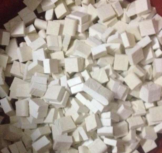 一个女孩子摆摊历程,一个女人摆摊卖臭豆腐