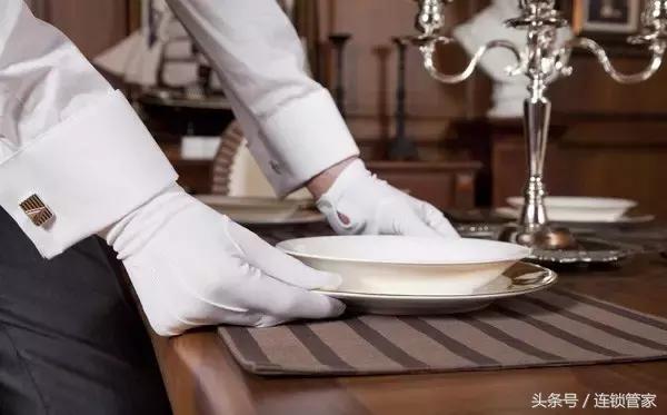 顾客要退菜怎么处理,顾客想退定金怎么办