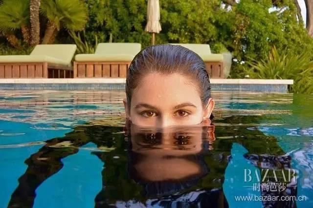 kaiagerber辛迪克劳馥,辛迪克劳馥的女儿kaia首秀