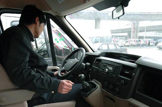 福特全顺销量下滑为啥不降价,全顺降价最新消息