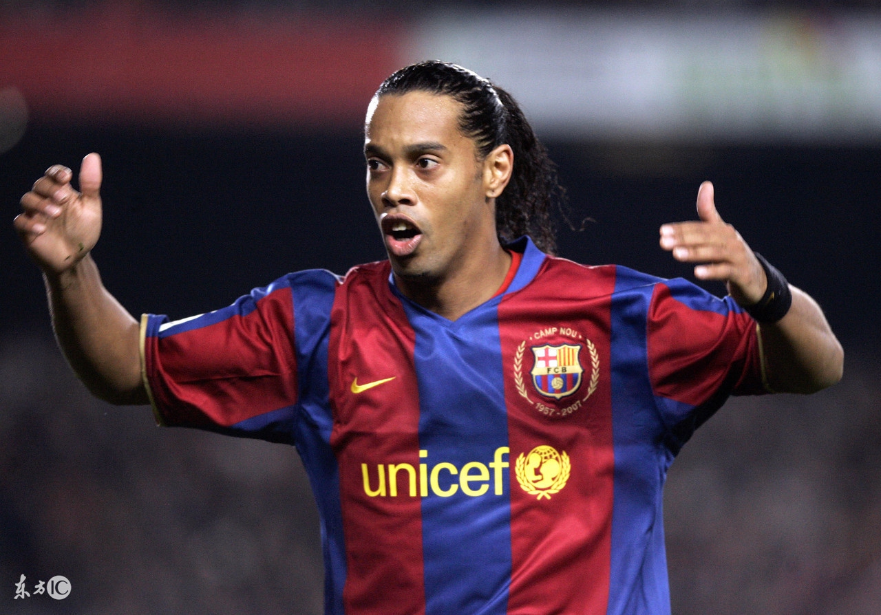 身为皇马对手,却能让伯纳乌8万球迷为之鼓掌的一代足球大师