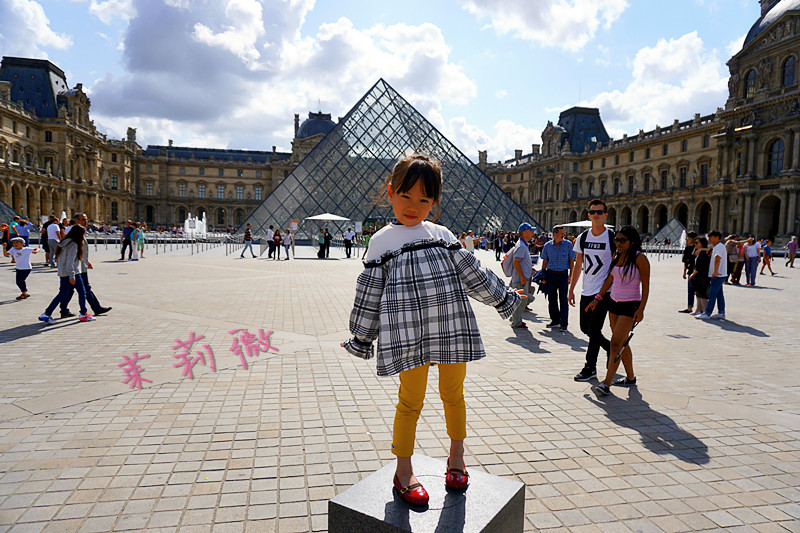 买香奈儿还是圣罗兰,买香奈儿希尔顿还是买dior戴妃