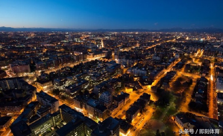 足球第一视角国际米兰,足球周刊最新一期国际米兰