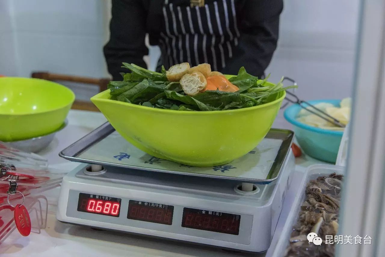 昆明排队到腿软的14家民间老店，吃过6家以上算你厉害