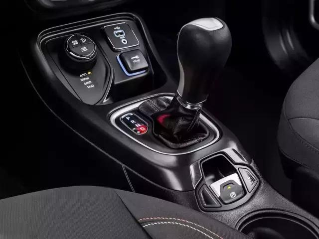 吉普指南者顶配精英版,jeep指南者进口版顶配