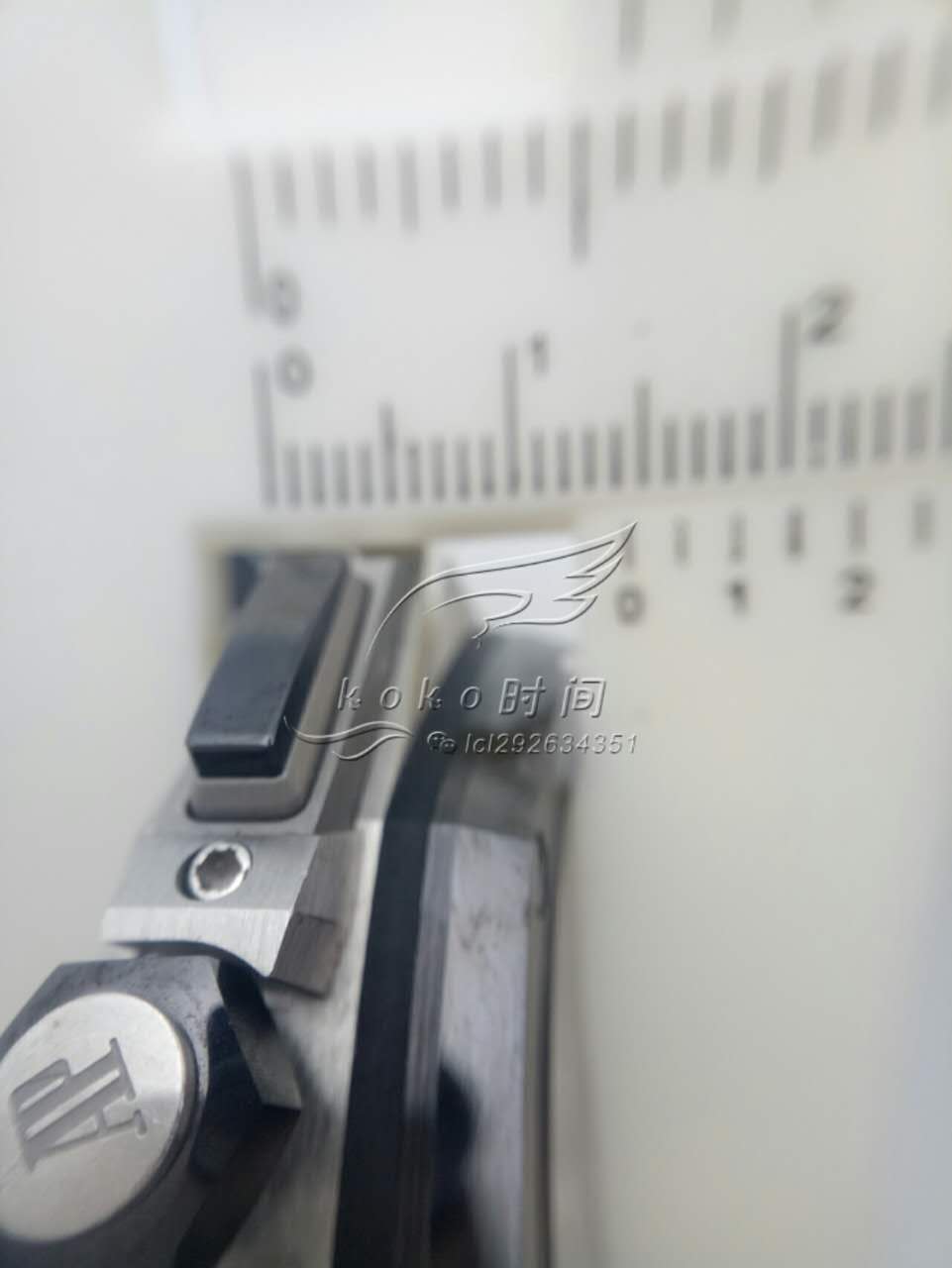 如何鉴定手表真假？手表鉴定——爱彼皇家橡树离岸型26400