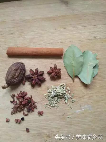 魏家凉皮调料汁最详细配方图片,石河子凉皮调料配方培训加盟