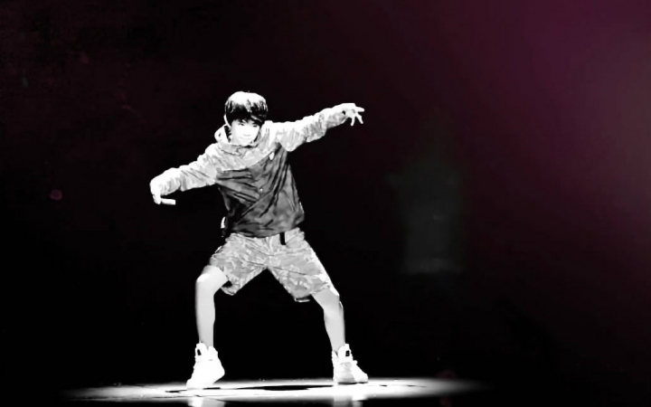 他的舞蹈跳得特别好英语,汪涵评价一博舞蹈