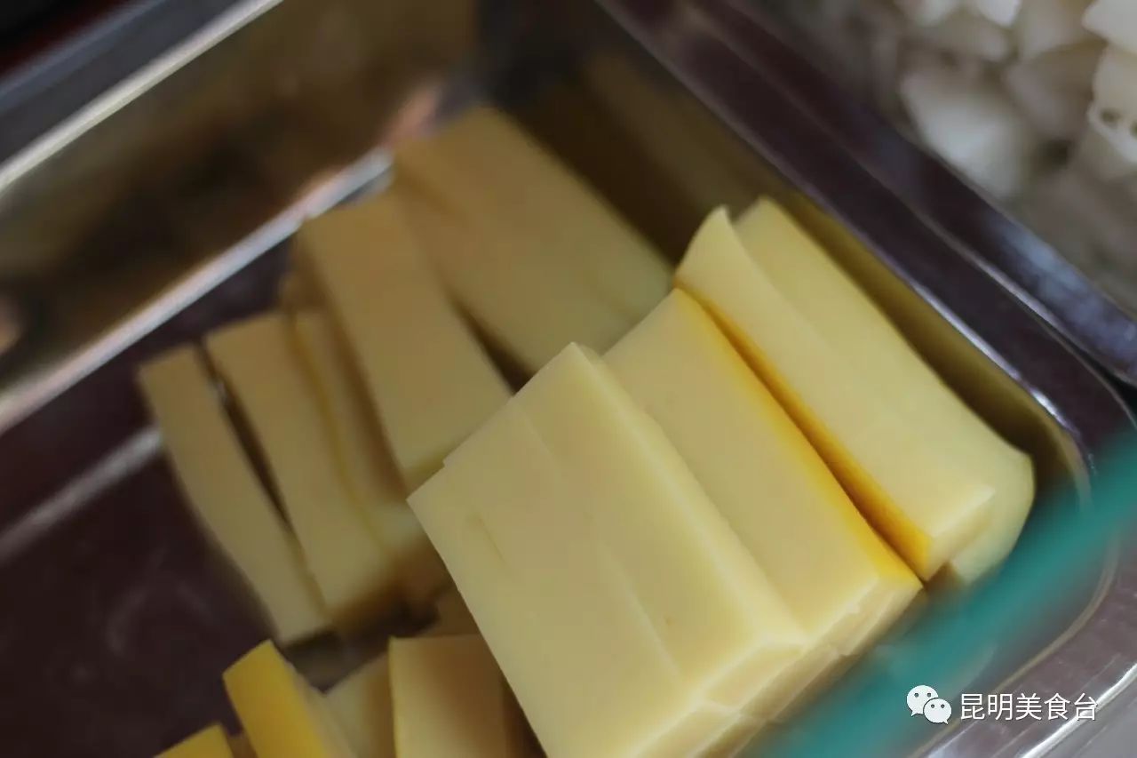 昆明排队到腿软的14家民间老店，吃过6家以上算你厉害