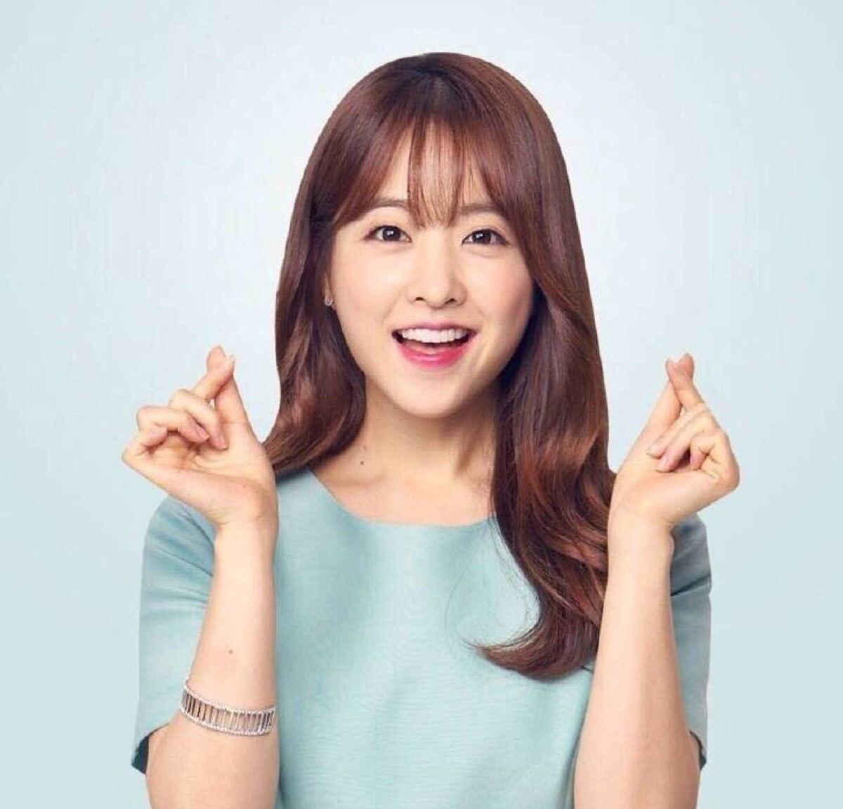 3秒变超模脸教程,五官超立体的超模