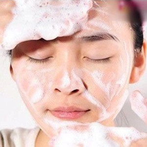 熬夜之后脸上长痘怎么饮食,为什么熬夜脸上长痘痘