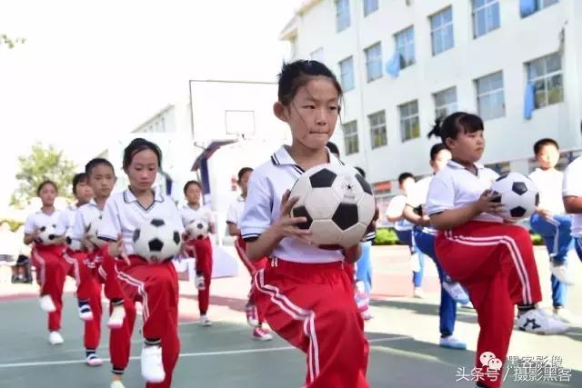 中国足球未来10年崛起,少年肩负着中国足球的未来