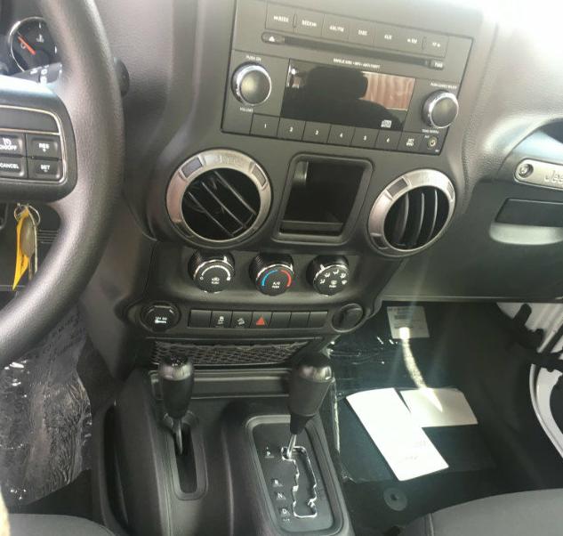 天津港平行进口6x6车,天津港平行进口车最新报价直播