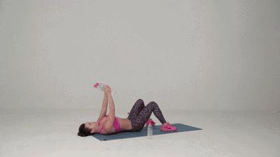 腹肌训练动作练出腹肌马甲线,练腹肌是先练腹肌还是练马甲线