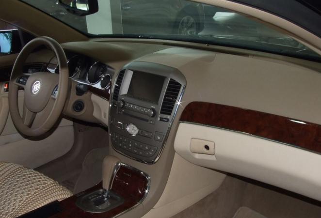 老款君越跟林荫大道有什么区别,别克林荫大道老款怎么样