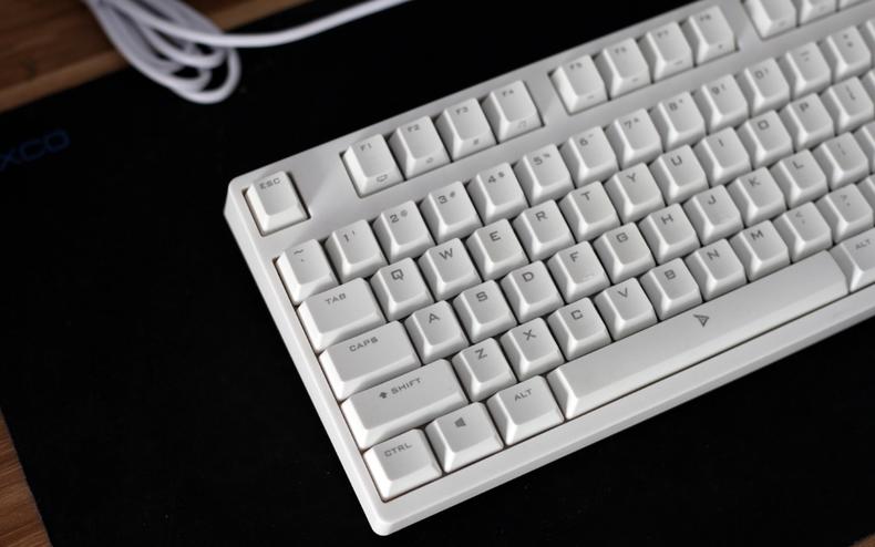 外设也要有“钛度”，召唤师白色茶轴机械键盘评测