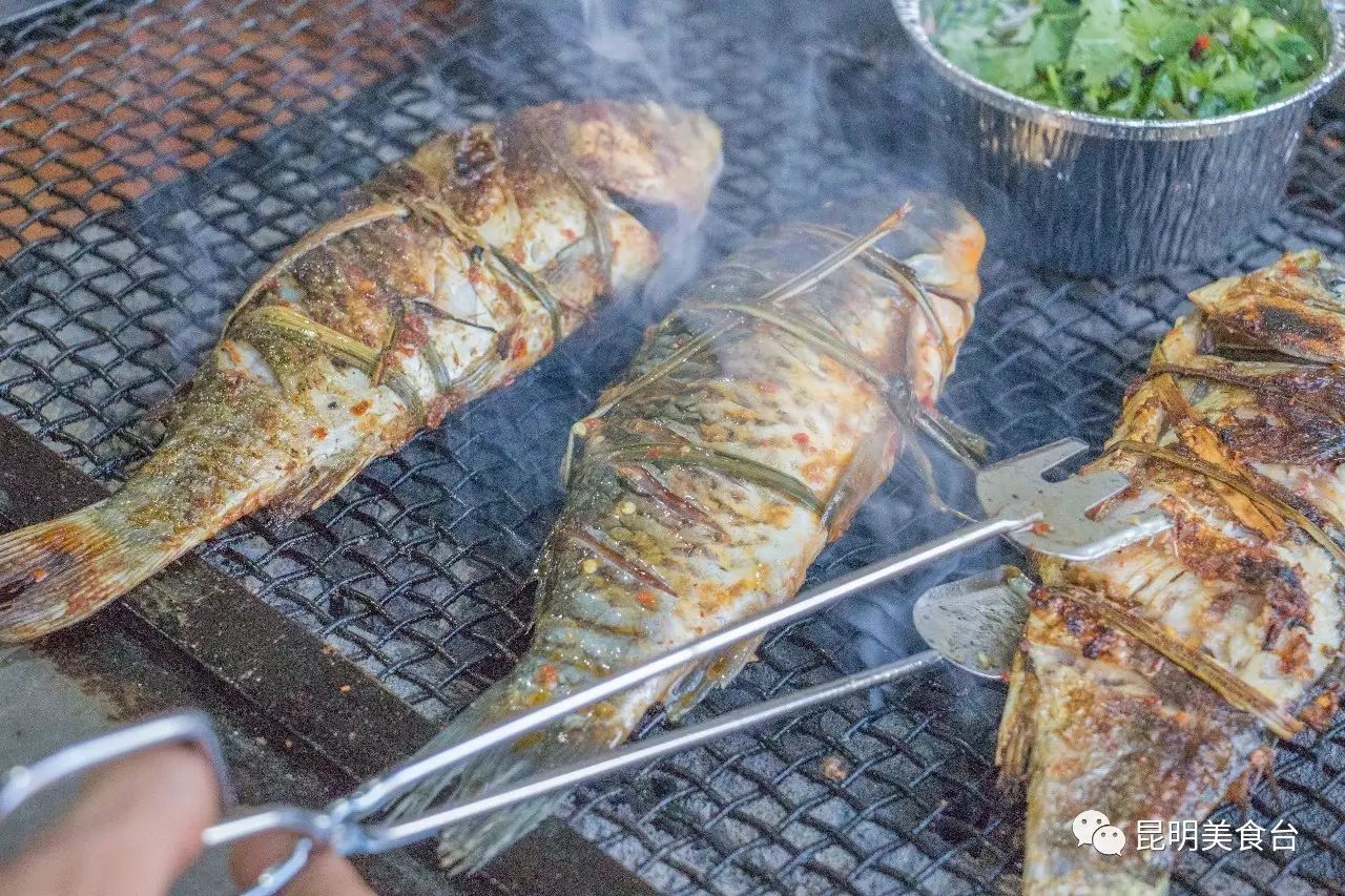 昆明排队到腿软的14家民间老店，吃过6家以上算你厉害